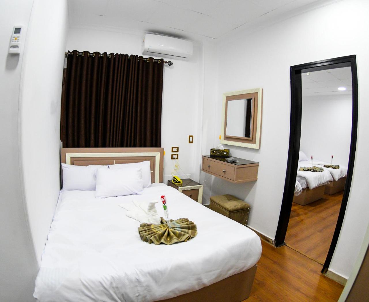 Grand Cairo Hotel ภายนอก รูปภาพ