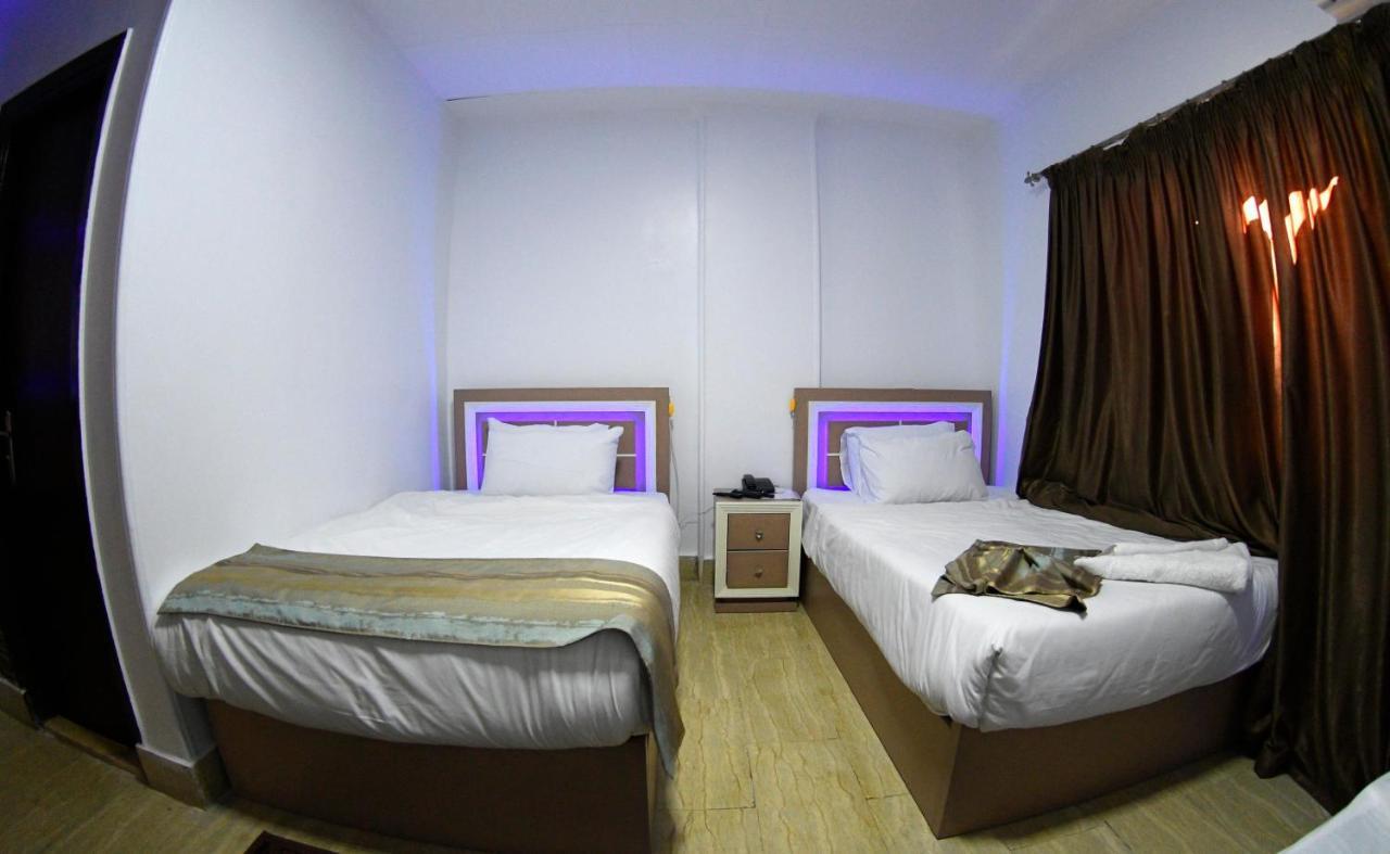 Grand Cairo Hotel ภายนอก รูปภาพ